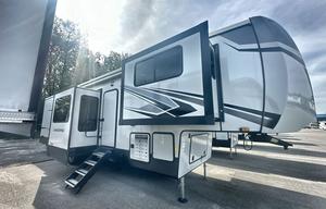 King Bed W/ King SIZE Space! FR sandpiper 3990fl