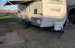 Fully Furnished 32' Cherokee , Pet Friendly