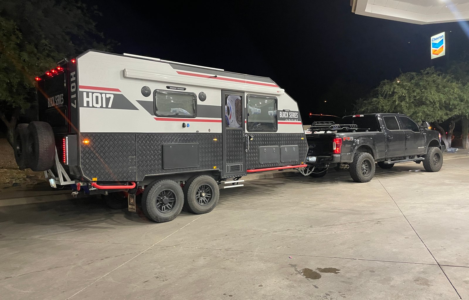 Black Series HQ17 - Go Anywhere Camper