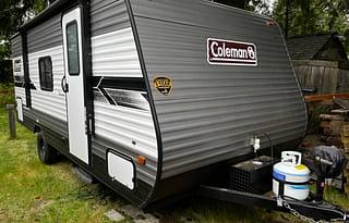 2022 Dutchmen RV Coleman Lantern LT Series 18BH RV rental photo 1