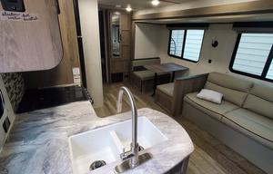2022 Gulf Stream RV Ameri-Lite Ultra Lite 279BH RV rental photo 18