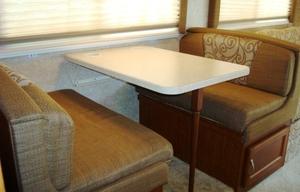 CHATEAU SAUVIGNON 31' CLASS C MOTORHOME