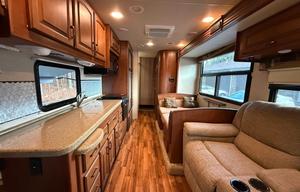 Luxury 2015 Jayco RV - Sleep 6 - Family Road Trip!