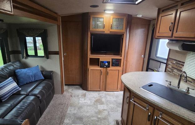 2016 CrossRoads RV Sunset Trail Super Lite ST270BH RV rental photo 1
