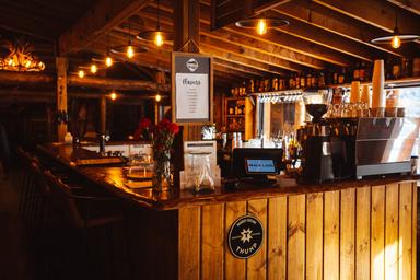 Elk Lake Resort