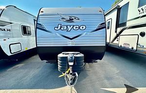Dembe- 2025 Jayco Jay Flight 260BHW- Unleash fun