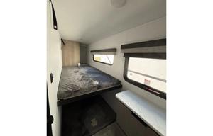 2025 Kodiak Ultra-Lite 241BHSL RV rental photo 4