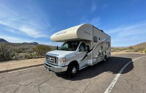 Comfortable RV with Slide-Outs - Jayco Redhawk