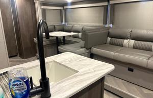 2021 Salem Cruise Lite 28VBXL RV rental photo 3