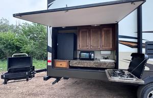 "Jackson" 2013 Keystone Sprinter BHSD1518