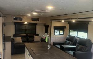 2021 Coachmen Apex Ultra-lite 293RLDS