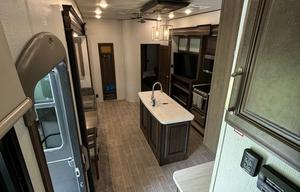 2bdr/2bth 5th wheel