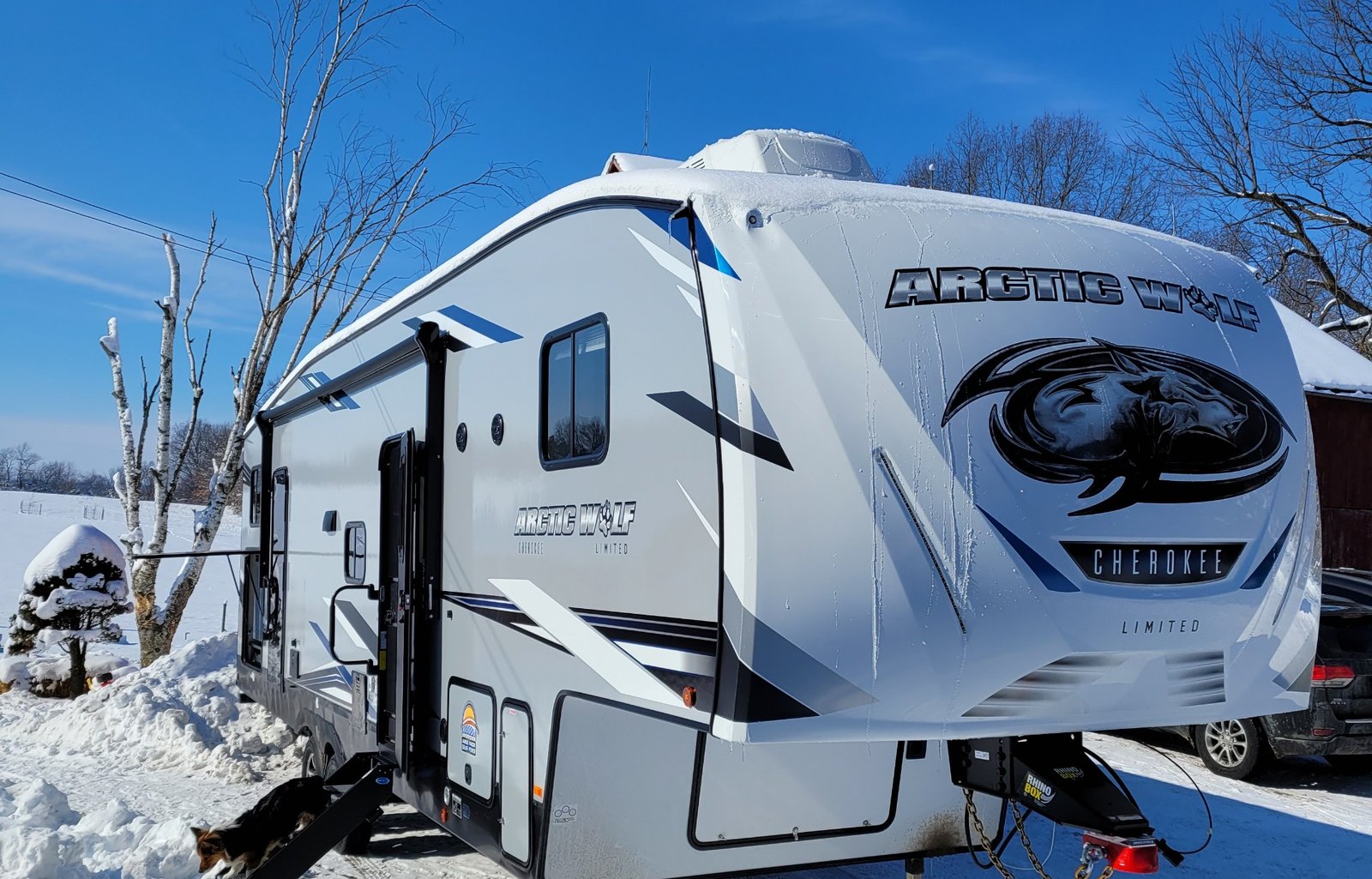 2022 Forest River Rv Cherokee Arctic Wolf 321BH