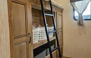 Finger Lakes RV Rentals "Solaire"