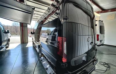 Luxury 10 Passenger Van with Bathroom