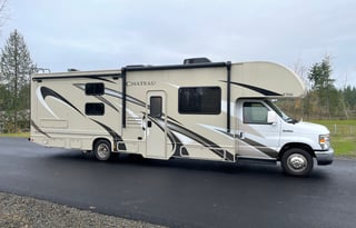 2019 Thor Motor Coach Chateau 30D Bunkhouse