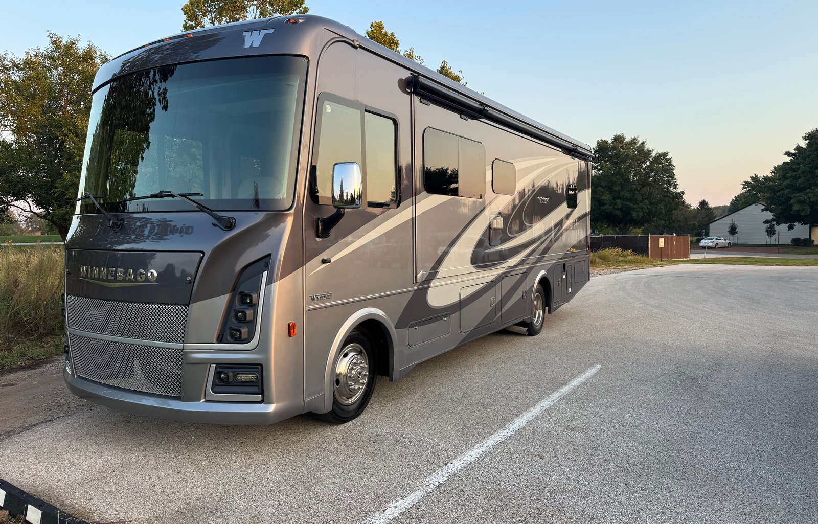 2023 Winnebago Vista 29v