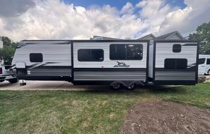 The Ozark - Family Adventure Camper