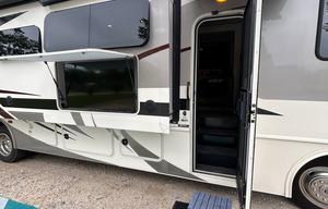 2021 Admiral 35R RV rental photo 5
