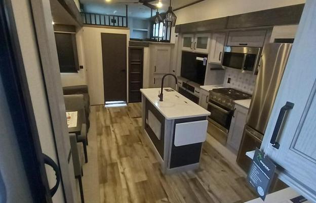 We Deliver! 2023 Montana 381TB 2 bed/2ba w Loft