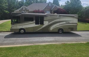 (2008 Winnebago Vectra) The Johnson's Road Coach