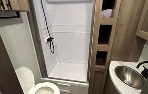 Lo Rentz 2023 Imagine Travel Trailer Sleeps 6