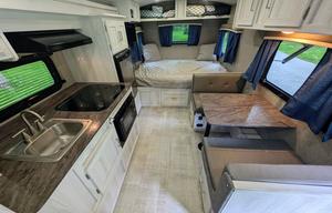 GeoPro | Modern, Cozy & Well-Equipped, Easy to Tow