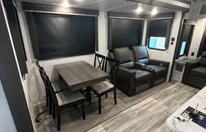 2023 Keystone Sprinter Limited 3590LFT