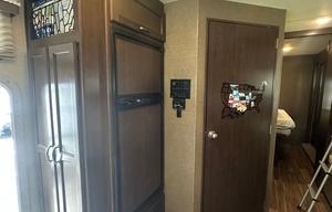 2018 Thor Motor Coach ACE 30.2 RV rental photo 10