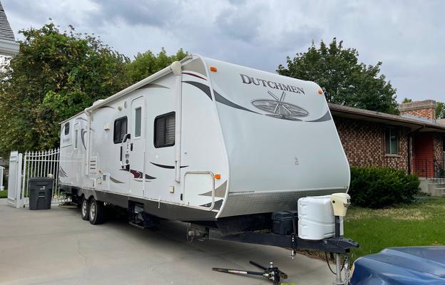 2012 Dutchman with bunk and beds.