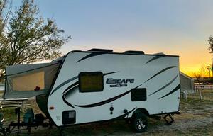 2017 KZ Escape Kid Approved Pet Friendly Lightweight Expandable RV Rental