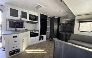 Adventurous 2023 Keystone Hideout: Sleeps 8