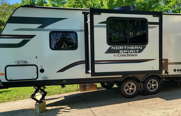 2024 coachmen northern spirit 2146BHX