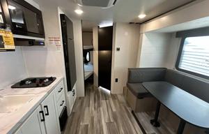 2025 Jayco Jay Flight SLX 197MB RV rental photo 6