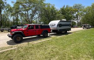 Solar powered off grid camper! Stay anywhere!