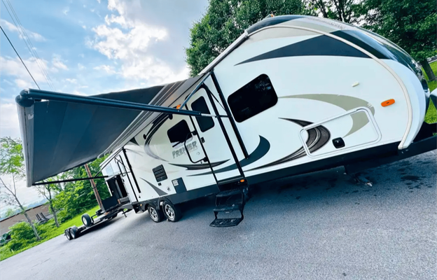 Keystone Bullet Ultra-Light Half-Ton Towable