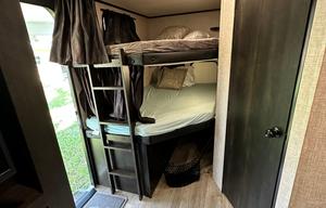 2022 Jayco Jay Feather 24BH
