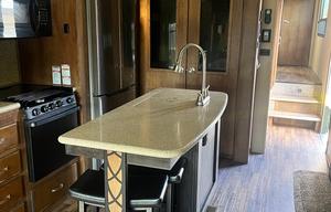 2018 Coachmen RV Chaparral 392MBL RV rental photo 5