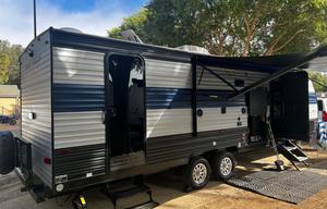2022 Cherokee Grey Wolf 23DBH RV rental photo 17