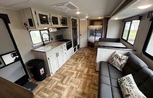 Fully Stocked, Double Bunk | Sleeps 6-8 | 2022 RV