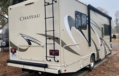 2020 Thor Motor Coach Chateau 28Z