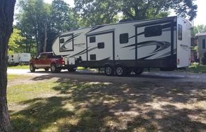 2020 Reflection 311BHS RV rental photo 4