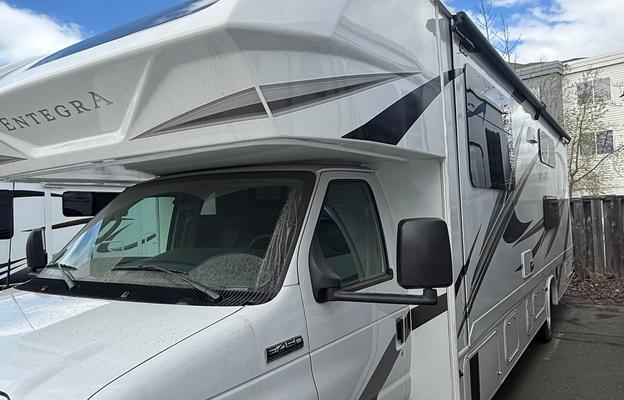 Jon & Ali's kiddo bunkhouse RV