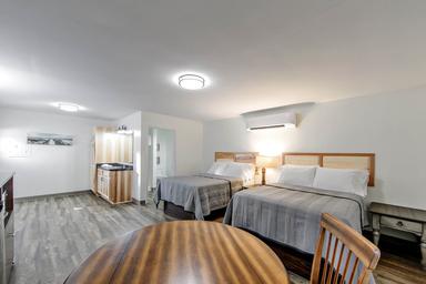 Southern Breeze Lodge
