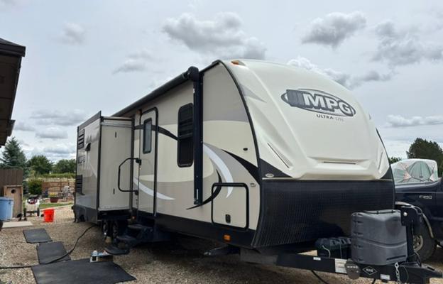 Comfortable and Spacious Home Away from Home