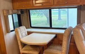 2004 Mandalay Luxury Division Mandalay Class A 43A