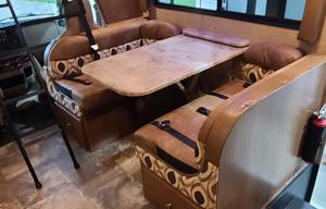 2015 Coachmen RV Leprechaun 317SA Ford 450