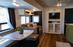2016 Catalina Couchmen Rv aka Hooked on Fun