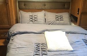 Super Clean 2019 Winnebago Minnie Winnie 31K