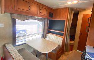 29' Coachmen Catalina DELIVERY ONLY - Hassel FREE!